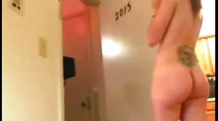 Californiababe er klar til sex cam dansk at suge til 5 ETH.