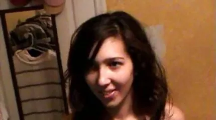 En sort kvinde har det sjovt dansk vintage sex med to elskere.