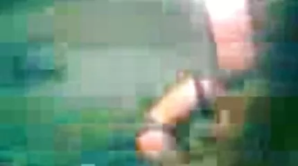 Udskejelser og gruppe køn i et supermarked. dansk telefon sex