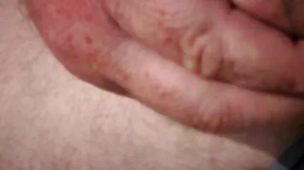 Single danske cam girls se se pot knepper sig selv i brusebadet.