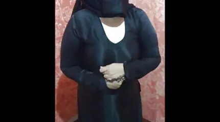 Pigen giver sin ven en fri dansk porno chauffør.