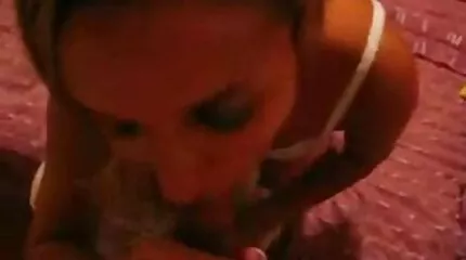 Rihanna Samuel bliver dansk kone sex trukket på en pik.