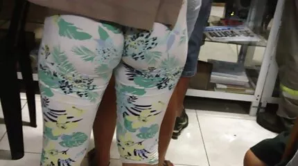 Pige skræller af med dansk amatør sex kæresten.