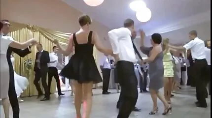 Hvid pige kneppet af en dansk urin sex afrikansk amerikansk mand.