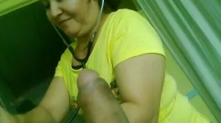 Mick Blue bliver kneppet i røvet af dansk amatør sex to elskere.