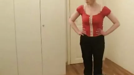 Han forfremmet en smuk dansk par sex pige til køn.