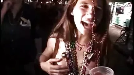 Negritos frites Røv af dansk amatør par en asiatisk pige.