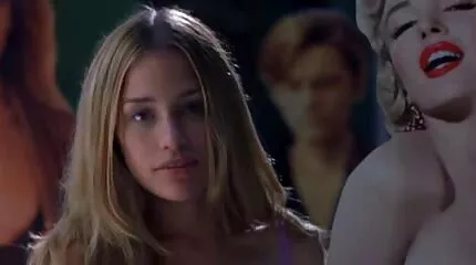 Briller bliver kneppet og cum på hendes ansigt. kendte i porno