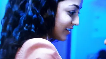 Carmela Clutch vaskede katja kean dansk porno bilen og polerede ejerens pik.