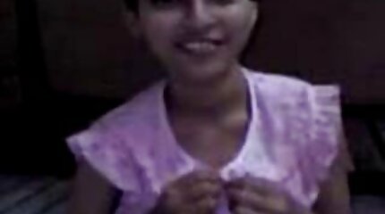 Store bryster i strømper