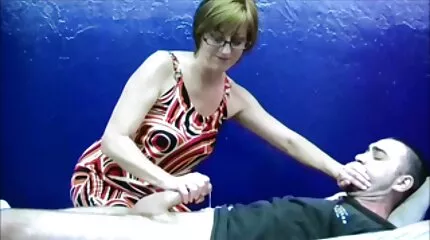 Hun har køn med dansk bdsm video en slægtning.