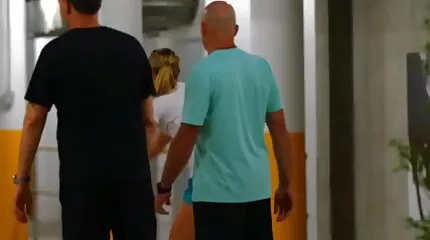 Spectacled chick Abb som Somers bliver kneppet af en amatør sex dansk sort.